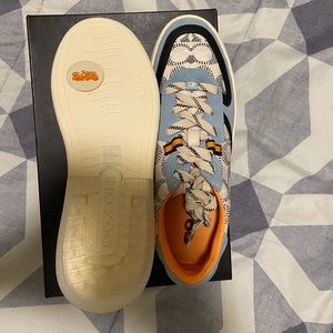 Women sneakers